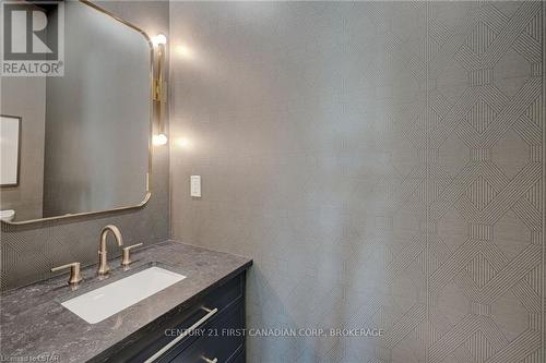 133 Basil Cres, Middlesex Centre, ON - Indoor Photo Showing Bathroom