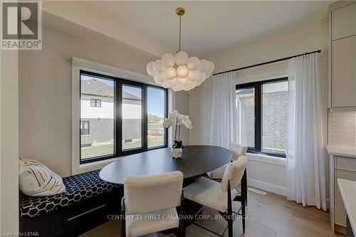133 Basil Cres, Middlesex Centre, ON - Indoor Photo Showing Dining Room