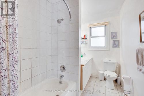 1314 Hillcrest Avenue, London, ON - Indoor Photo Showing Bathroom