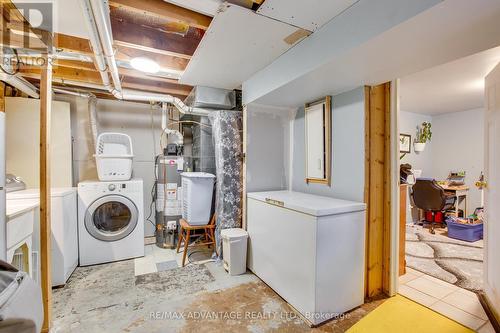 1314 Hillcrest Ave, London, ON - Indoor Photo Showing Laundry Room