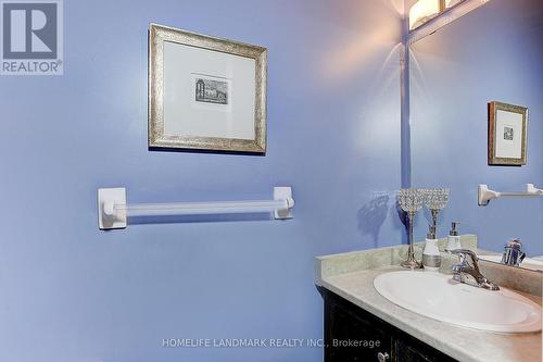 #21 -60 Cloverleaf Dr, Hamilton, ON - Indoor Photo Showing Bathroom
