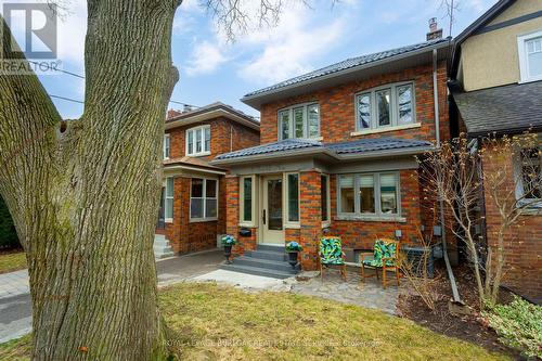 8 Thornhill Ave, Toronto, ON - Outdoor