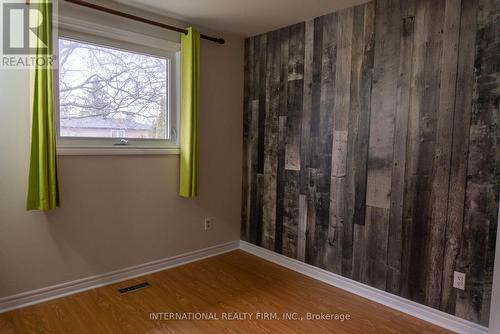32 Cedar Drive, Orangeville, ON - Indoor Photo Showing Other Room