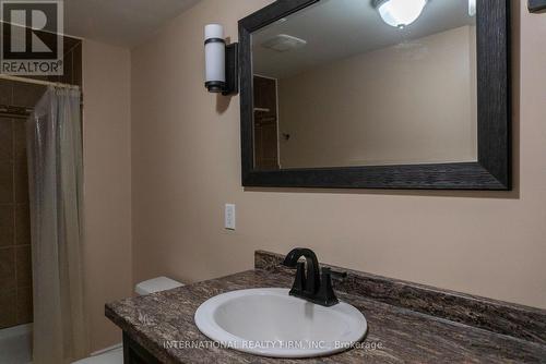 32 Cedar Drive, Orangeville, ON - Indoor Photo Showing Bathroom