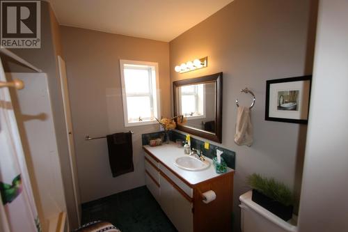 314 Copper Avenue, Greenwood, BC - Indoor Photo Showing Bathroom