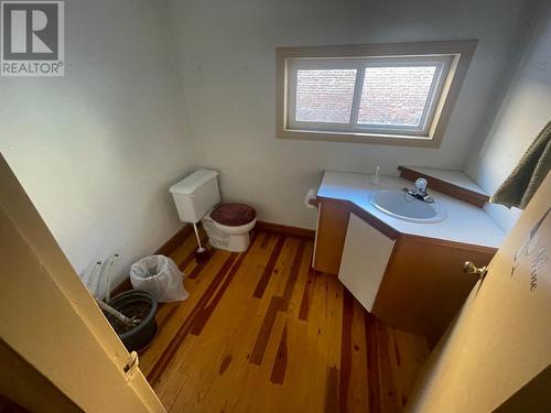 314 Copper Avenue, Greenwood, BC - Indoor Photo Showing Bathroom