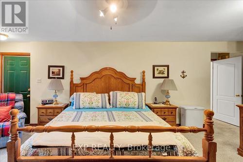 9 Riverside Crescent, Wasaga Beach, ON - Indoor Photo Showing Bedroom