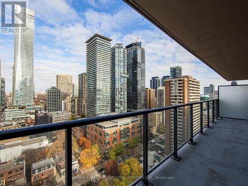 #2005 -8 Gloucester St, Toronto, ON - Outdoor With Balcony