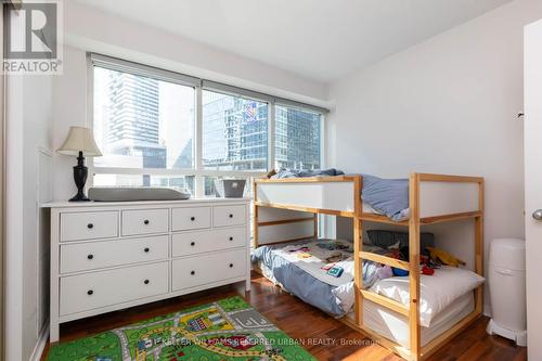 302 - 77 Harbour Square, Toronto, ON - Indoor Photo Showing Bedroom