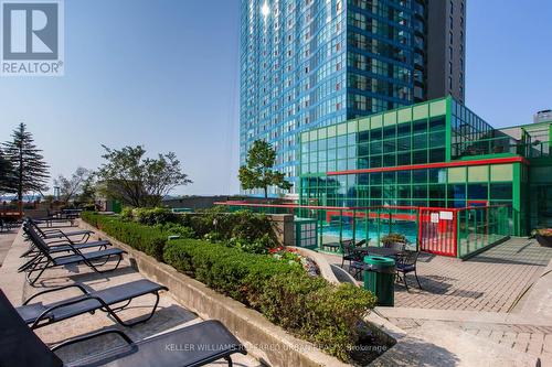 302 - 77 Harbour Square, Toronto, ON - Outdoor