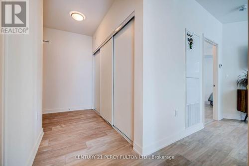 #1501 -27 Bathurst St, Toronto, ON - Indoor Photo Showing Other Room