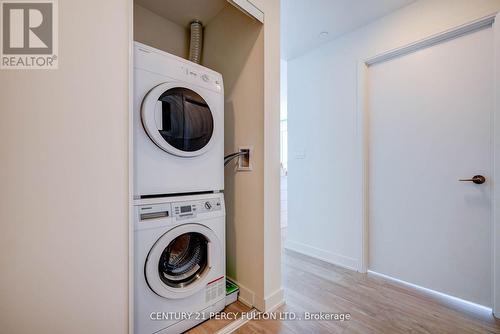 #1501 -27 Bathurst St, Toronto, ON - Indoor Photo Showing Laundry Room
