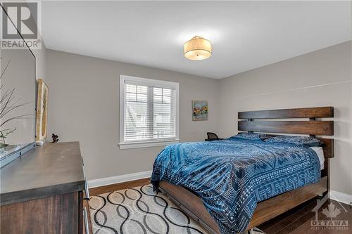 402 Huntsville Drive, Ottawa, ON - Indoor Photo Showing Bedroom