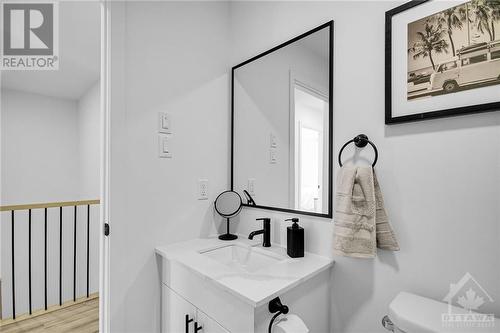 273 Duncairn Avenue, Ottawa, ON - Indoor Photo Showing Bathroom