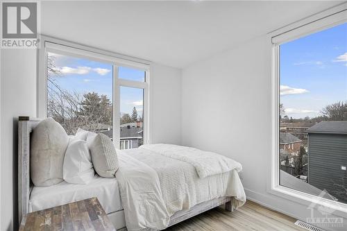 273 Duncairn Avenue, Ottawa, ON - Indoor Photo Showing Bedroom