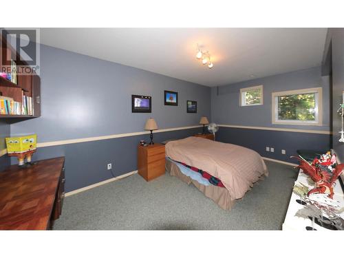 2335 Scenic Road, Kelowna, BC - Indoor Photo Showing Bedroom