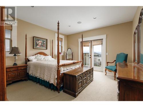 658 Peridot Place, Kelowna, BC - Indoor Photo Showing Bedroom