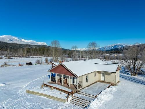 558 Anderson Road, Golden, BC - Outdoor With View