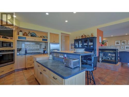 2755 Winifred Road, Naramata, BC - Indoor Photo Showing Kitchen