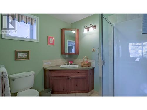 2755 Winifred Road, Naramata, BC - Indoor Photo Showing Bathroom
