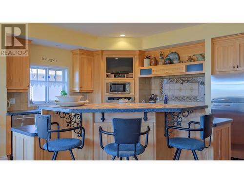 2755 Winifred Road, Naramata, BC - Indoor Photo Showing Kitchen
