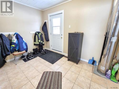 1509 & 1512 Rice Lake Rd, Iroquois Falls, ON - Indoor Photo Showing Other Room