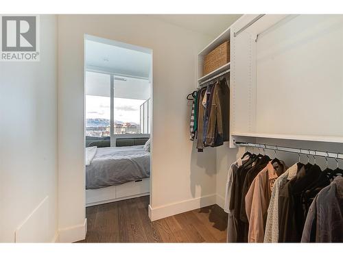 1181 Sunset Drive Unit# 805, Kelowna, BC - Indoor With Storage