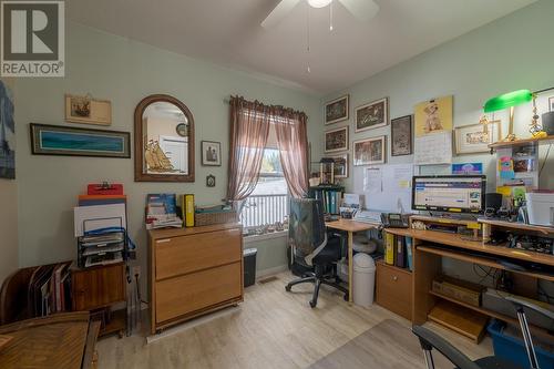 2104 Country Woods Road, Sorrento, BC - Indoor Photo Showing Office