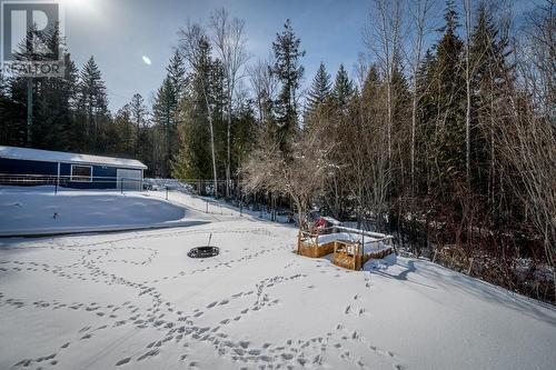 2104 Country Woods Road, Sorrento, BC - Outdoor