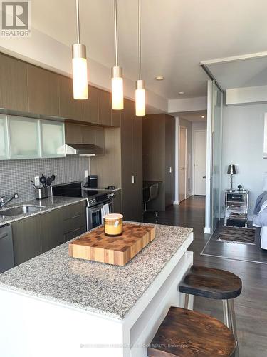 #3210 -110 Charles St E, Toronto, ON - Indoor Photo Showing Kitchen With Upgraded Kitchen