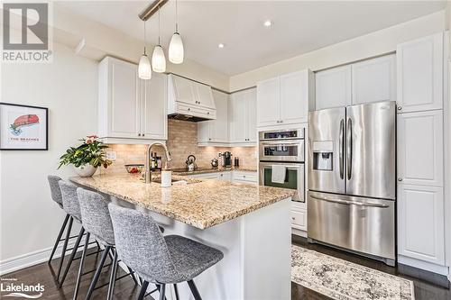 14 Montclair Mews, Collingwood, ON - Indoor Photo Showing Kitchen With Stainless Steel Kitchen With Upgraded Kitchen