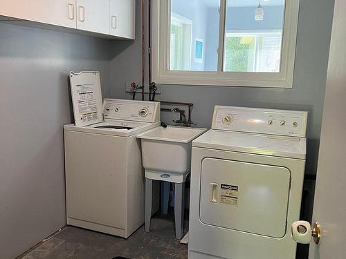 543 Bay St, South Bruce Peninsula, ON - Indoor Photo Showing Laundry Room