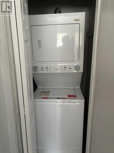 82 London Road, Bluewater, ON - Indoor Photo Showing Laundry Room
