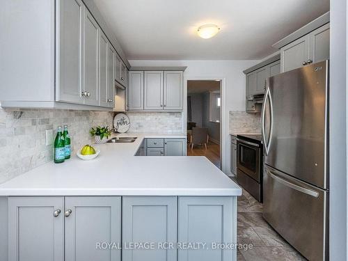 169 Edelwild Dr E, Orangeville, ON - Indoor Photo Showing Kitchen With Double Sink
