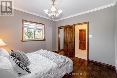 34 Estateview Circ, Brampton, ON - Indoor Photo Showing Bedroom