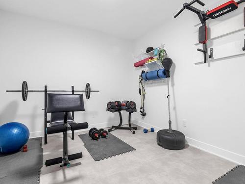 Exercise room - 9270 Rue De Limoilou, Montréal (Mercier/Hochelaga-Maisonneuve), QC - Indoor Photo Showing Gym Room