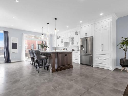 Overall view - 9270 Rue De Limoilou, Montréal (Mercier/Hochelaga-Maisonneuve), QC - Indoor Photo Showing Kitchen With Upgraded Kitchen