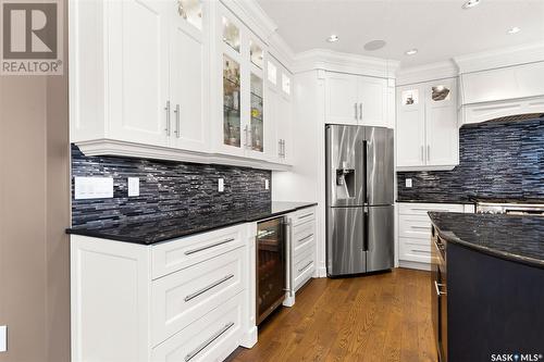 3035 Quinn Drive, Regina, SK - Indoor Photo Showing Kitchen With Upgraded Kitchen