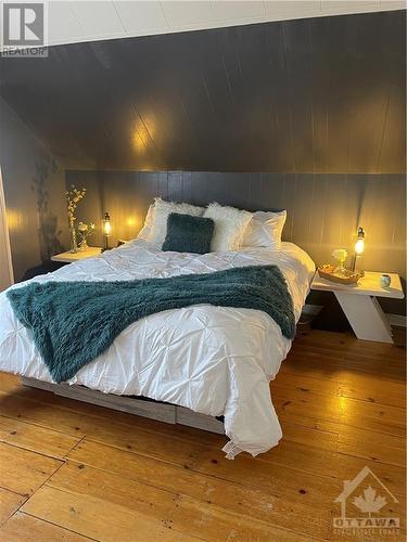 2431 St Isidore Road, St Isidore, ON - Indoor Photo Showing Bedroom