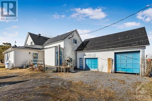 2431 St Isidore Road, St Isidore, ON - Outdoor