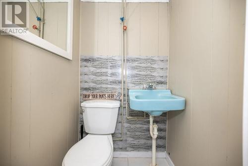 657 Leach Street, Pembroke, ON - Indoor Photo Showing Bathroom