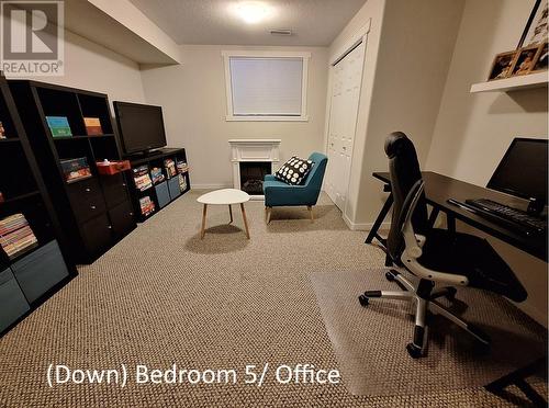 4910 Crest Road, Prince George, BC - Indoor Photo Showing Office