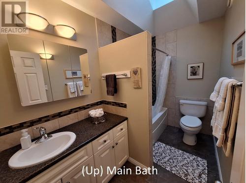 4910 Crest Road, Prince George, BC - Indoor Photo Showing Bathroom