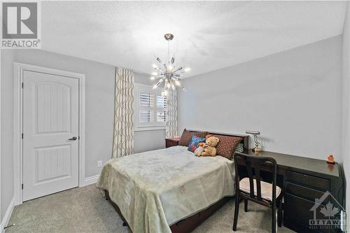 779 Fiddlehead Street, Gloucester, ON - Indoor Photo Showing Bedroom
