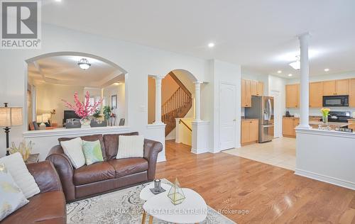 265 Scott Boulevard, Milton, ON - Indoor Photo Showing Living Room