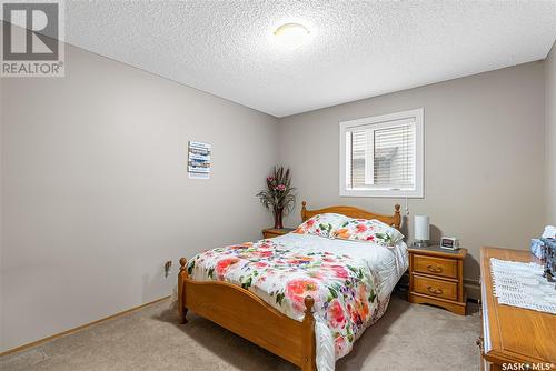 106 42 27Th Street E, Prince Albert, SK - Indoor Photo Showing Bedroom