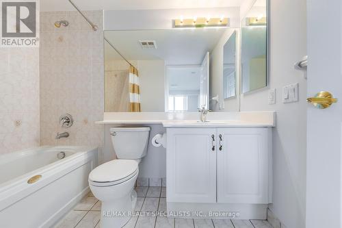 807 - 35 Kingsbridge Garden Circle, Mississauga, ON - Indoor Photo Showing Bathroom