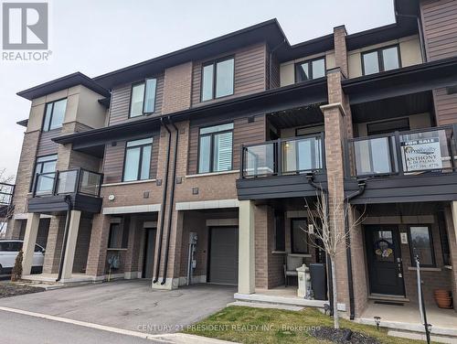 45 - 590 North Service Road S, Hamilton, ON - Outdoor With Balcony With Facade