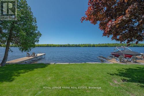 33 Pineway Crt, Galway-Cavendish And Harvey, ON - Outdoor With Body Of Water With View