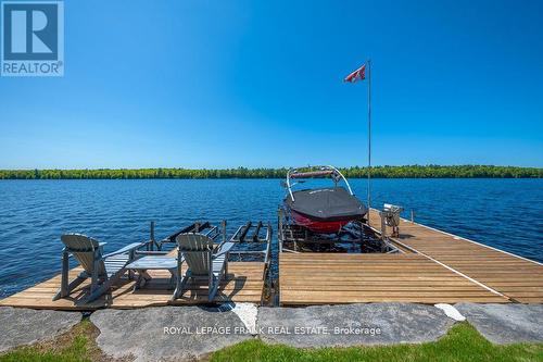 33 Pineway Crt, Galway-Cavendish And Harvey, ON - Outdoor With Body Of Water With View